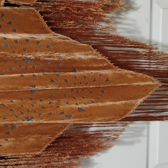 Camel Poncho with gorgeous tassels velvet feel - Picture 7 of 15